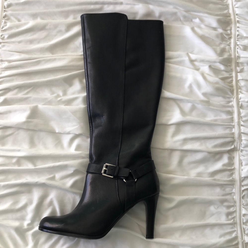 Black boots
